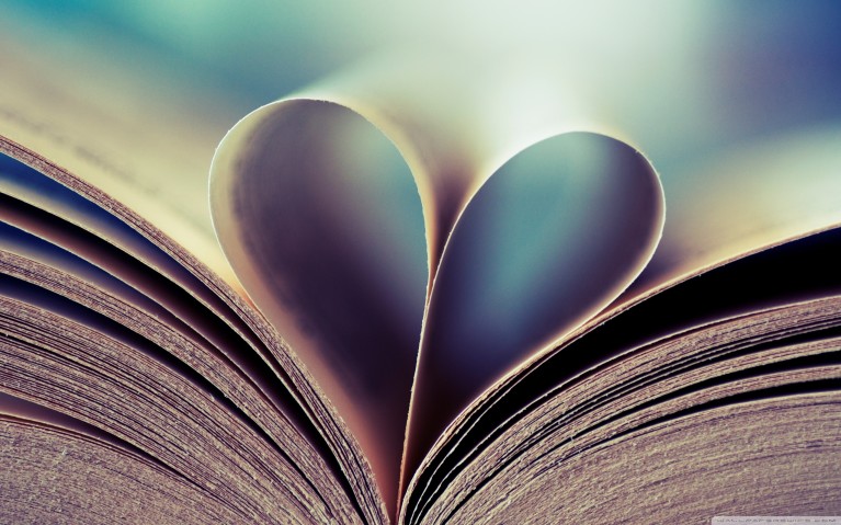 Books heart